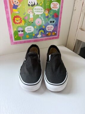 Vans Classic Slip On Sneakers Shoes Black White Men’s Size 7.5 Women’s 9 Unisex